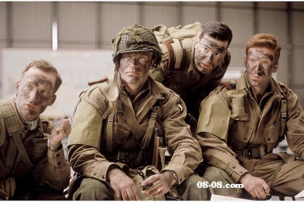 最值得看的剧集，各三部：美剧，港剧，台湾剧，内地剧，韩剧 Recommend three American dramas, three Hong Kong dramas, three Taiwanese dramas, three mainland Chinese dramas, and three Korean dramas. If you really can't choose, then recommend two.